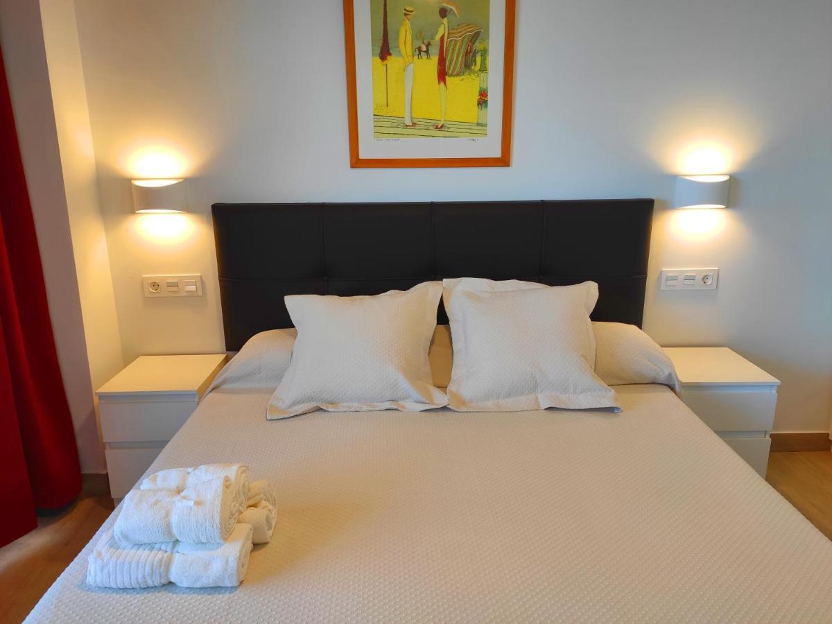 Beachfront -- New Luxury Apartment -- 1ª Linea Playa -- Fuengirola City Center -- Private Parking -- Panoramic Sea Views -- Εξωτερικό φωτογραφία