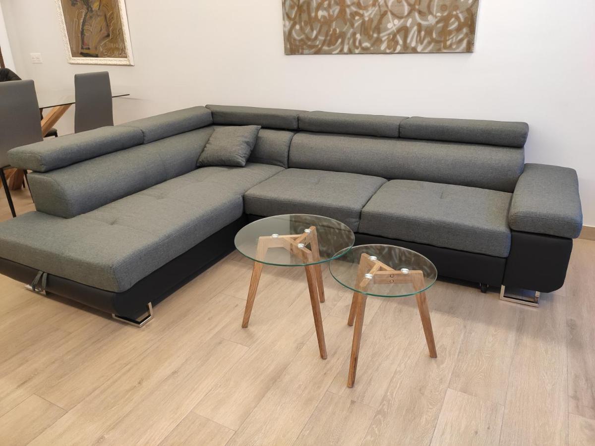 Beachfront -- New Luxury Apartment -- 1ª Linea Playa -- Fuengirola City Center -- Private Parking -- Panoramic Sea Views -- Εξωτερικό φωτογραφία