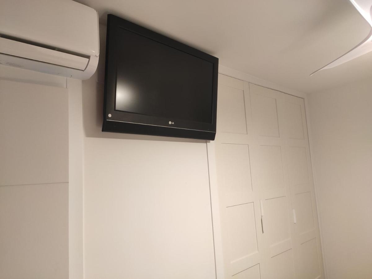 Beachfront -- New Luxury Apartment -- 1ª Linea Playa -- Fuengirola City Center -- Private Parking -- Panoramic Sea Views -- Εξωτερικό φωτογραφία